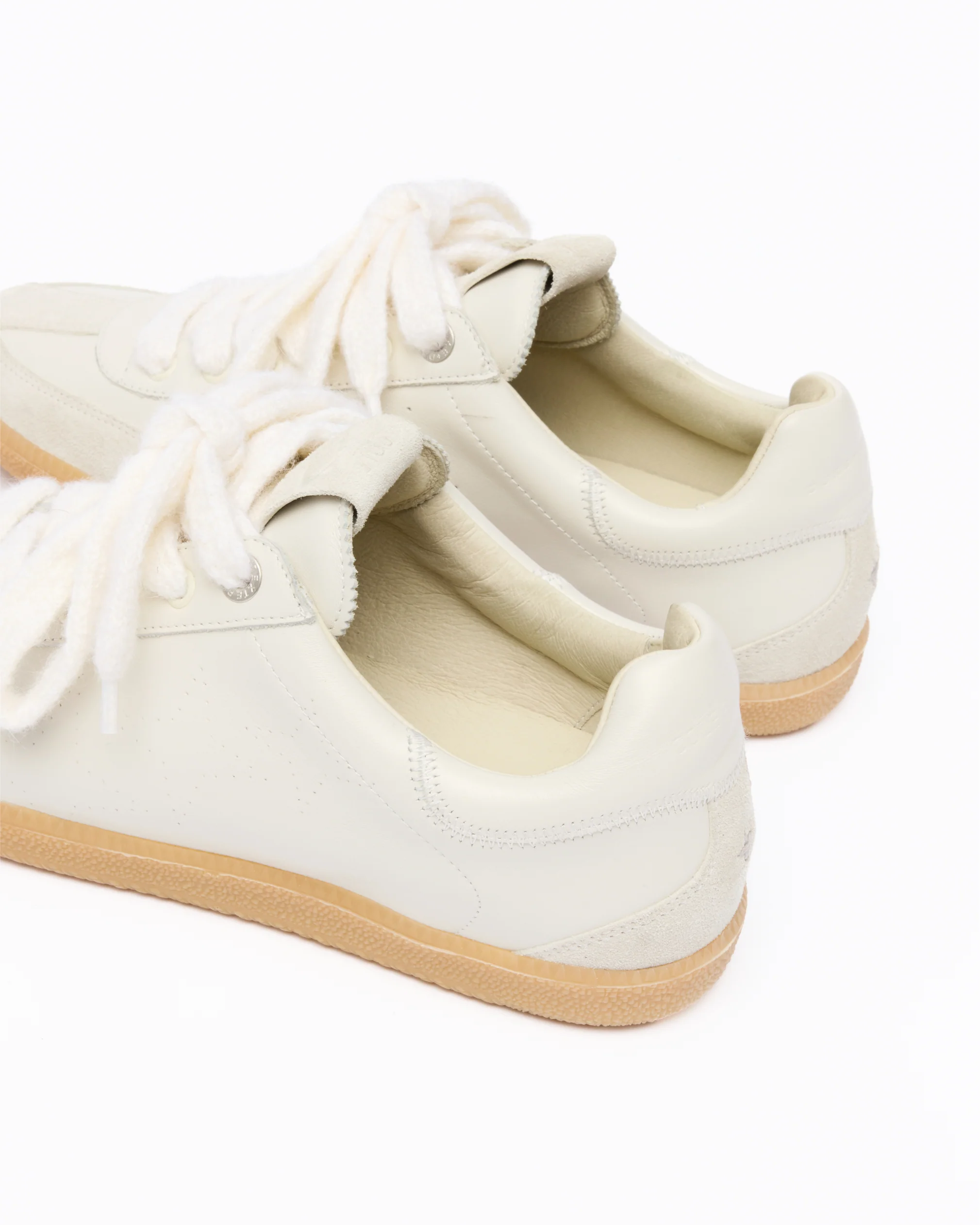 CB OFF-WHITE SNEAKER - Image 5