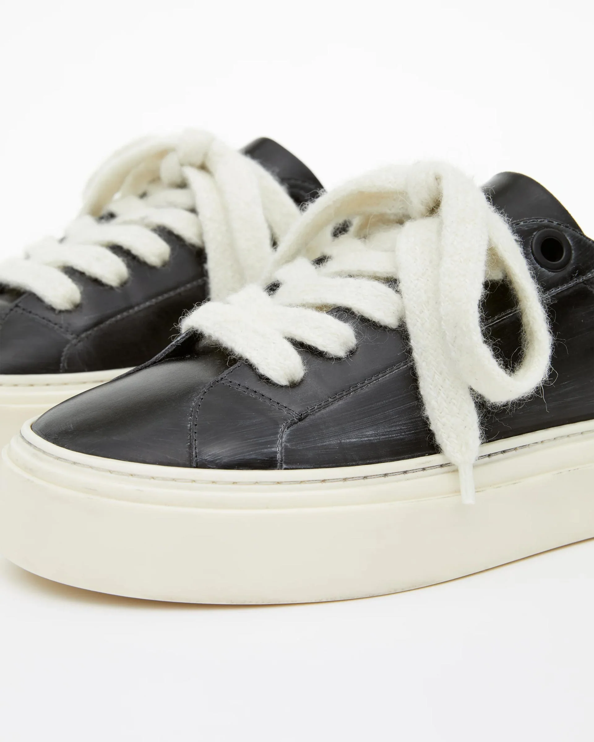 THE WILSON SNEAKER - Image 7